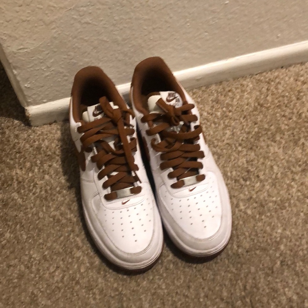 Nikes for cheap price !!